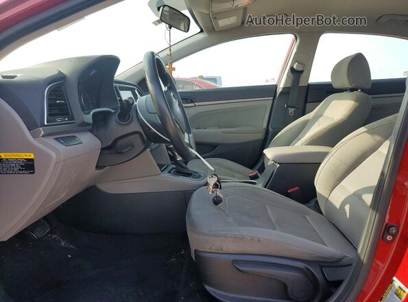 KMHD84LF3HU401592 2017 HYUNDAI ELANTRA Красный Вид салона спереди