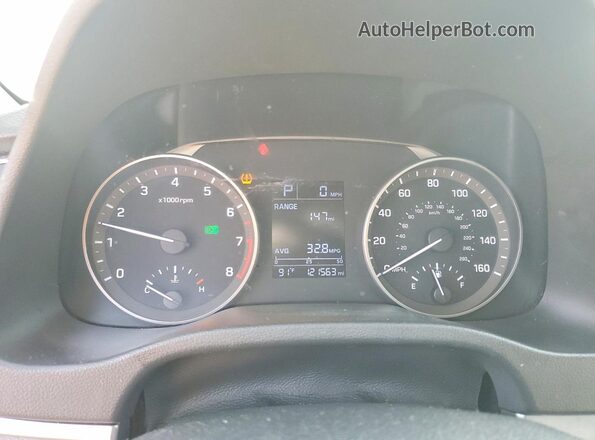 KMHD84LF3HU401592 2017 HYUNDAI ELANTRA Красный Вид щитка приборов