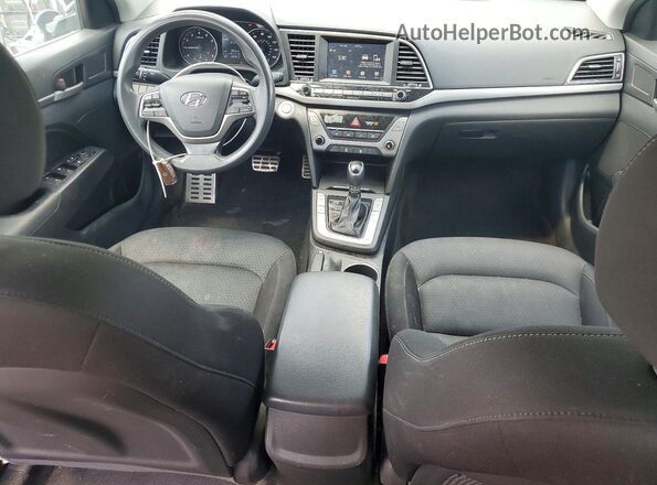 KMHD84LF3JU450555 2018 HYUNDAI ELANTRA Gold Dashboard view