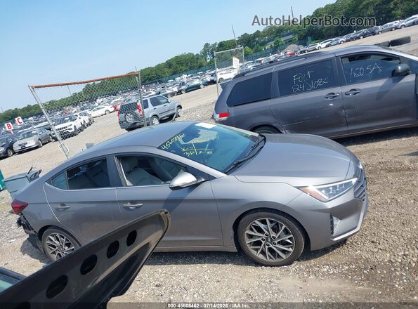 KMHD84LF3LU073681 2020 HYUNDAI ELANTRA Gray Rear interior view