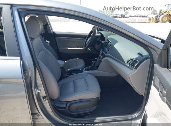 KMHD84LF4HU070800 2017 HYUNDAI ELANTRA Blue Вид салону спереду