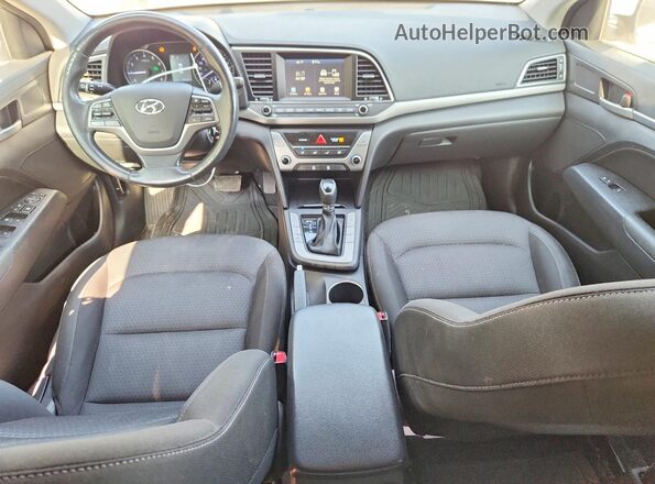 KMHD84LF4HU091498 2017 HYUNDAI ELANTRA White Dashboard view