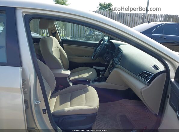 KMHD84LF4JU471687 2018 HYUNDAI ELANTRA Бежевый Вид салона спереди