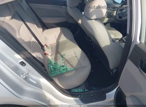 KMHD84LF4JU718061 2018 HYUNDAI ELANTRA Silver Vista de la etiqueta del VIN