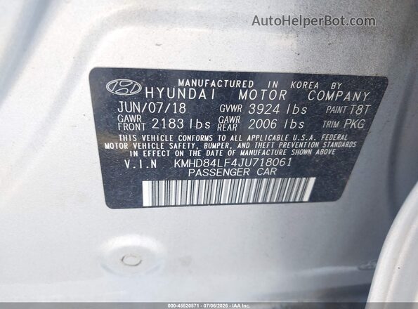 KMHD84LF4JU718061 2018 HYUNDAI ELANTRA Silver Vista del compartimento del motor