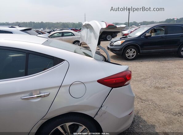 KMHD84LF5HU146783 2017 HYUNDAI ELANTRA Серебряный Вид спереди