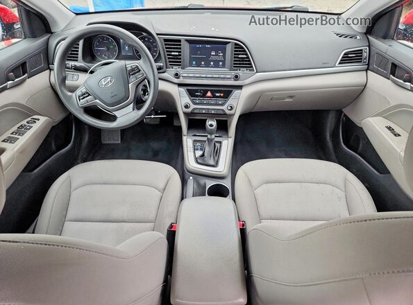 KMHD84LF5JU592440 2018 HYUNDAI ELANTRA Красный Вид панели приборов