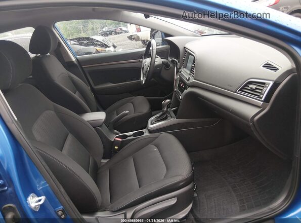 KMHD84LF6HU262171 2017 HYUNDAI ELANTRA Blue Front interior view