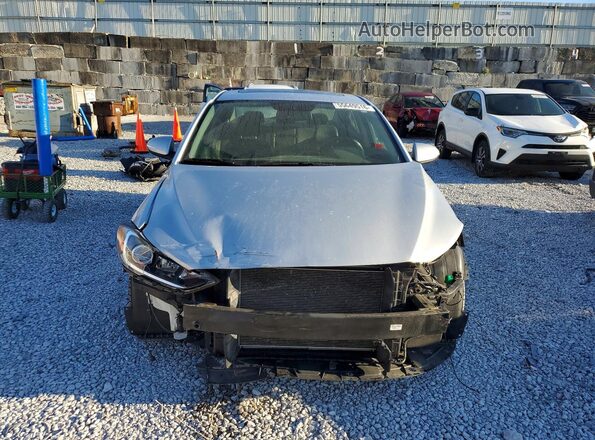 KMHD84LF6HU267029 2017 HYUNDAI ELANTRA Silver Front view