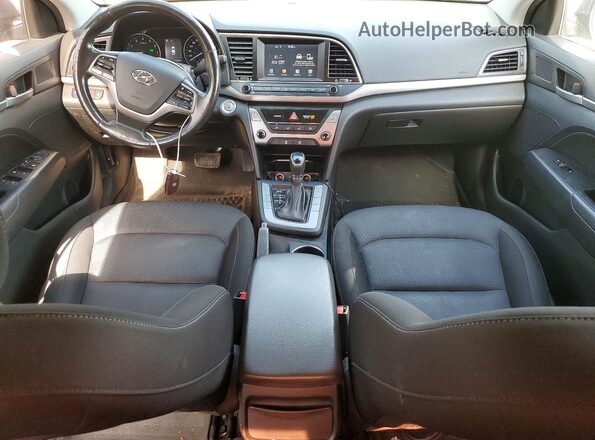 KMHD84LF6JU699870 2018 HYUNDAI ELANTRA Gray Widok deski rozdzielczej
