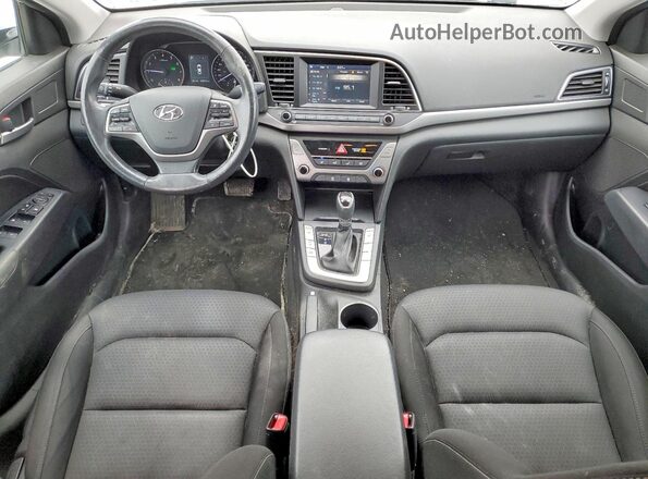 KMHD84LF7HU426172 2017 HYUNDAI ELANTRA White Вид панелі приладів
