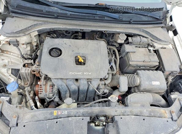 KMHD84LF7HU426172 2017 HYUNDAI ELANTRA White Вид задньої частини салону
