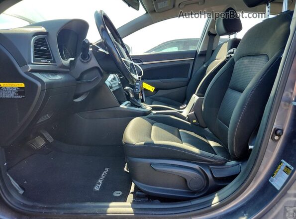 KMHD84LF7JU553123 2018 HYUNDAI ELANTRA Blue Front interior view