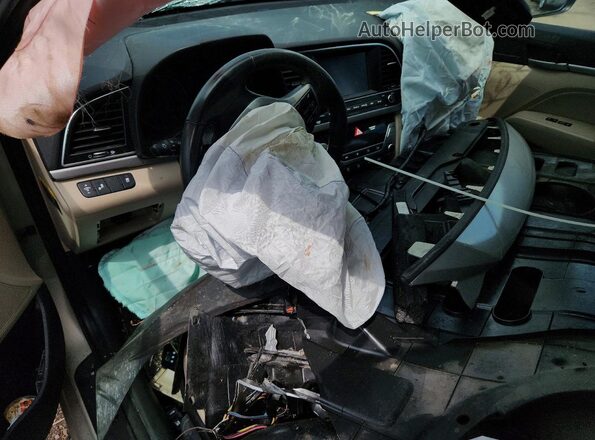 KMHD84LF7JU623803 2018 HYUNDAI ELANTRA Tan Widok deski rozdzielczej