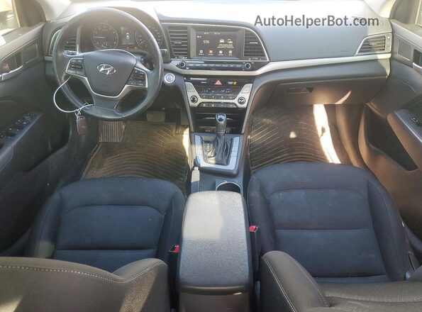 KMHD84LF8HU119139 2017 HYUNDAI ELANTRA White Dashboard view