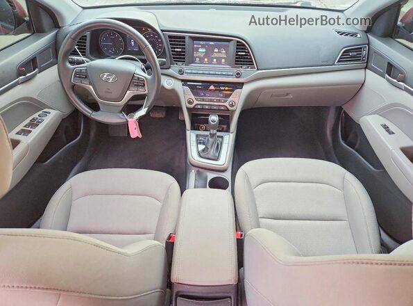 KMHD84LF8HU141755 2017 HYUNDAI ELANTRA Red Vista del salpicadero