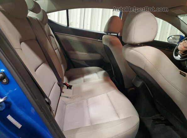 KMHD84LF8HU243234 2017 HYUNDAI ELANTRA Blue Vista de los asientos traseros