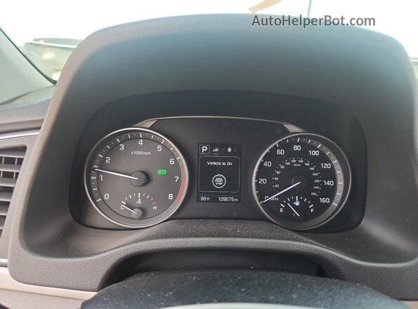 KMHD84LF8JU491957 2018 HYUNDAI ELANTRA Silver Vista del cuadro de instrumentos