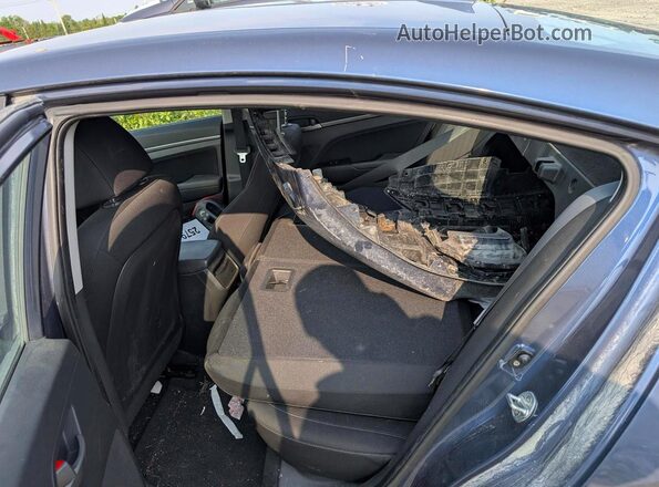 KMHD84LF9JU498061 2018 HYUNDAI ELANTRA Blue Rear seats view
