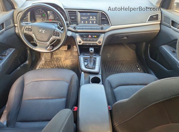 KMHD84LFXJU661137 2018 HYUNDAI ELANTRA White Widok deski rozdzielczej