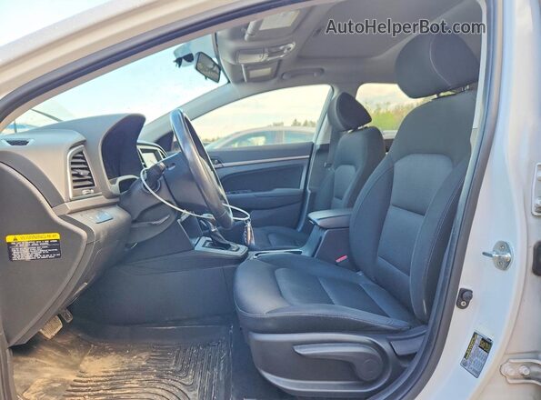 KMHD84LFXJU661137 2018 HYUNDAI ELANTRA White Widok wnętrza z przodu