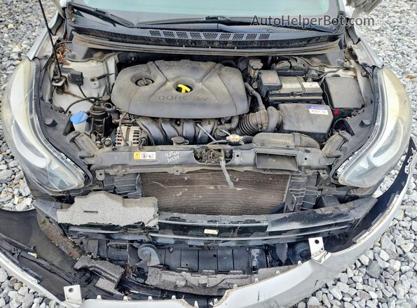 KMHDH4AE1GU483685 2016 HYUNDAI ELANTRA Silver Rear interior view