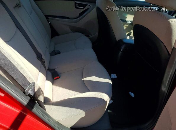 KMHDH4AE1GU526566 2016 HYUNDAI ELANTRA Red Вид задніх сидінь