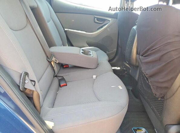 KMHDH4AE1GU545795 2016 HYUNDAI ELANTRA Blue Widok tylnych siedzeń
