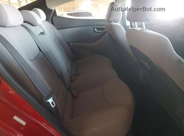 KMHDH4AE3GU519781 2016 HYUNDAI ELANTRA Red Հետևի նստատեղերի տեսք