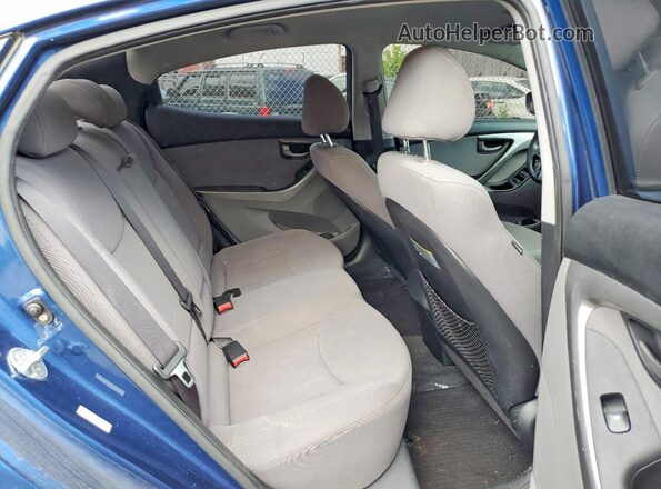 KMHDH4AE3GU522759 2016 HYUNDAI ELANTRA Blue Widok tylnych siedzeń