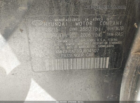 KMHDH4AE3GU604507 2016 HYUNDAI ELANTRA Black Vista del compartimento del motor