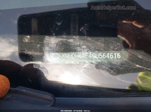 KMHDH4AE4GU564616 2016 HYUNDAI ELANTRA Blue Engine compartment view