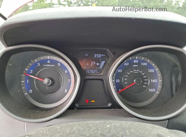 KMHDH4AE6GU489224 2016 HYUNDAI ELANTRA Red Vista del cuadro de instrumentos