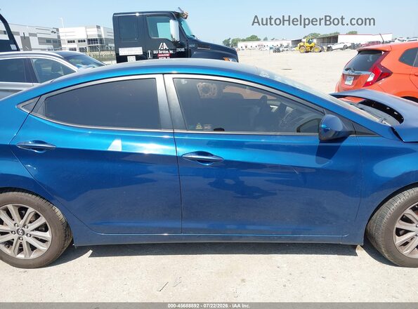 KMHDH4AE7GU620726 2016 HYUNDAI ELANTRA Blue Rear interior view