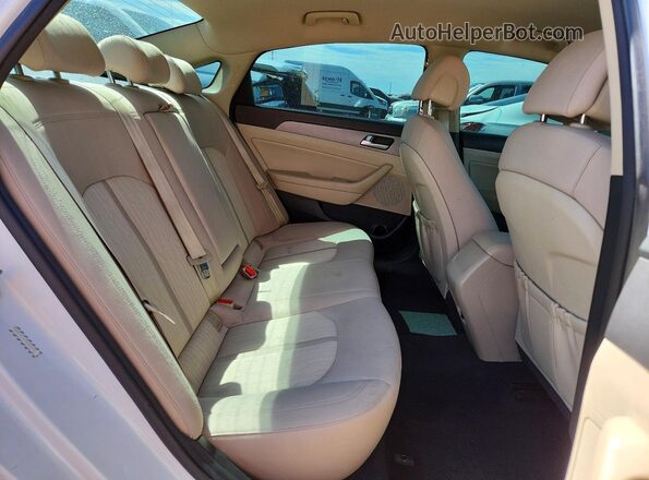 KMHE24L10GA009244 2016 HYUNDAI SONATA White Widok tylnych siedzeń