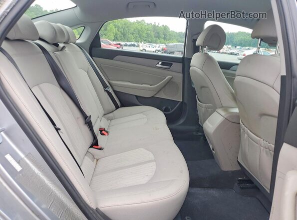 KMHE24L10GA015352 2016 HYUNDAI SONATA Silver Widok tylnych siedzeń