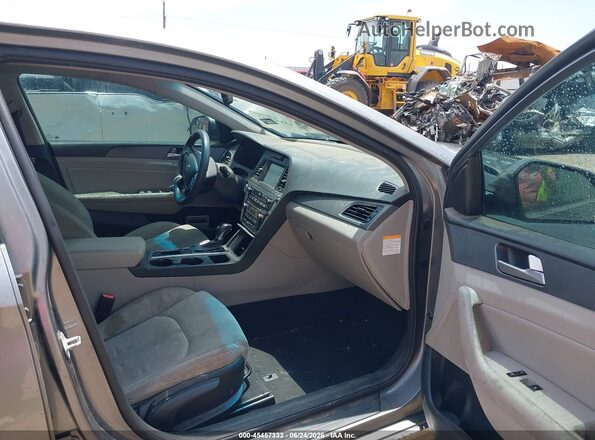 KMHE24L13HA059458 2017 HYUNDAI SONATA HYBRID Gray Սալոնի դիմացի տեսք