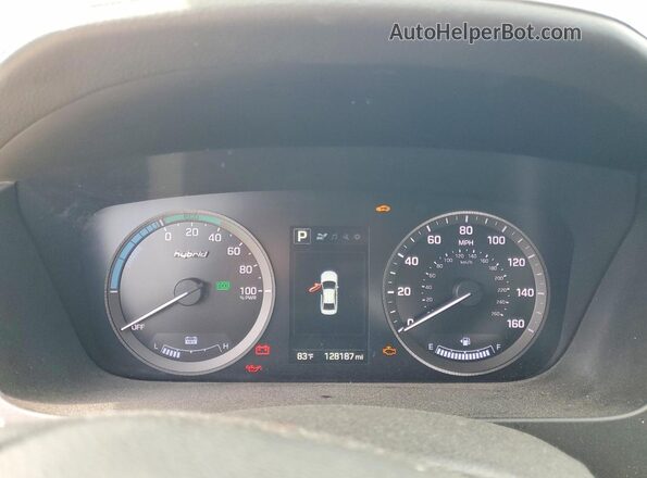 KMHE24L14HA054060 2017 HYUNDAI SONATA White ხელსაწყოთა პანელის ხედი