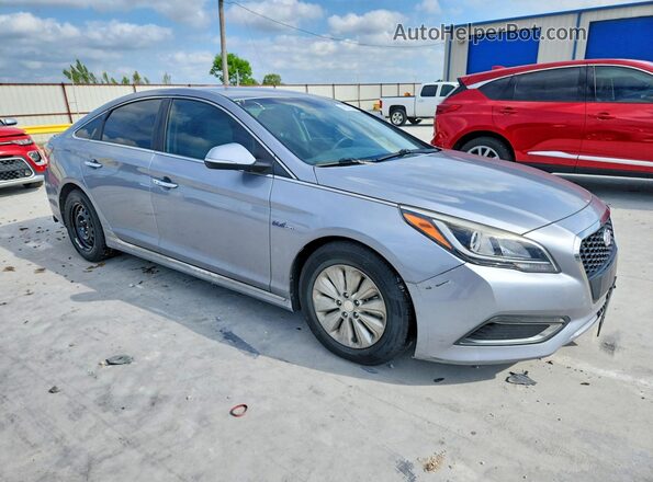 KMHE24L16GA012567 2016 HYUNDAI SONATA Серебряный Передняя правая четверть
