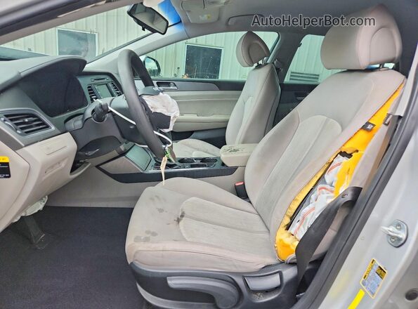 KMHE24L17GA042032 2016 HYUNDAI SONATA Серебряный Вид салона спереди