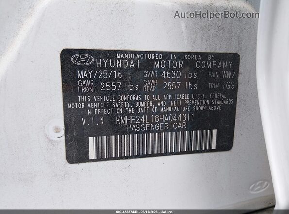 KMHE24L18HA044311 2017 HYUNDAI SONATA HYBRID White Engine compartment view