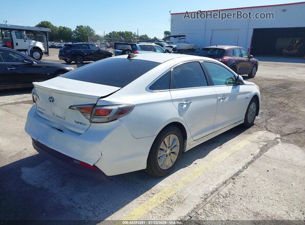 KMHE24L19HA054023 2017 HYUNDAI SONATA HYBRID White Rear right