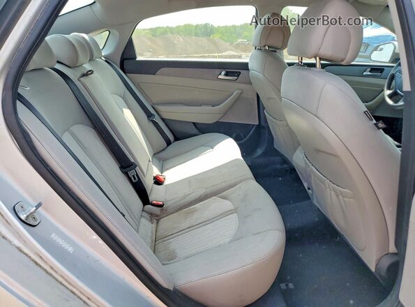 KMHE24L1XHA044021 2017 HYUNDAI SONATA Silver Widok tylnych siedzeń