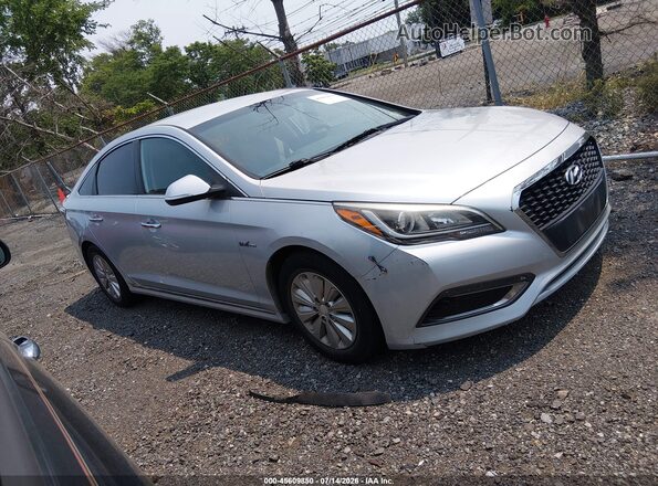 KMHE24L31HA075661 2017 HYUNDAI SONATA HYBRID Silver Widok wnętrza z tyłu