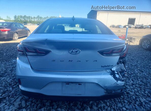 KMHE24L3XKA091199 2019 HYUNDAI SONATA Silver Widok z tyłu