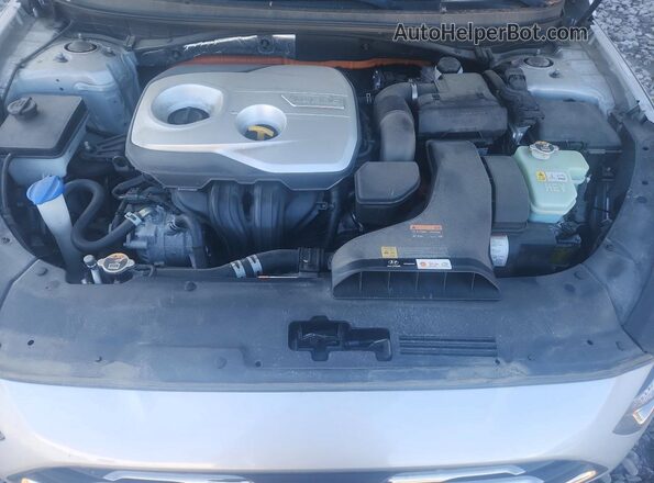 KMHE24L3XKA091199 2019 HYUNDAI SONATA Silver Widok wnętrza z tyłu