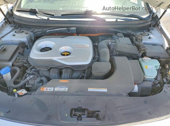 KMHE34L10HA046664 2017 HYUNDAI SONATA Silver Вид задньої частини салону