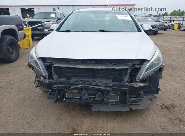 KMHE34L14GA022897 2016 HYUNDAI SONATA HYBRID Silver Widok z przodu