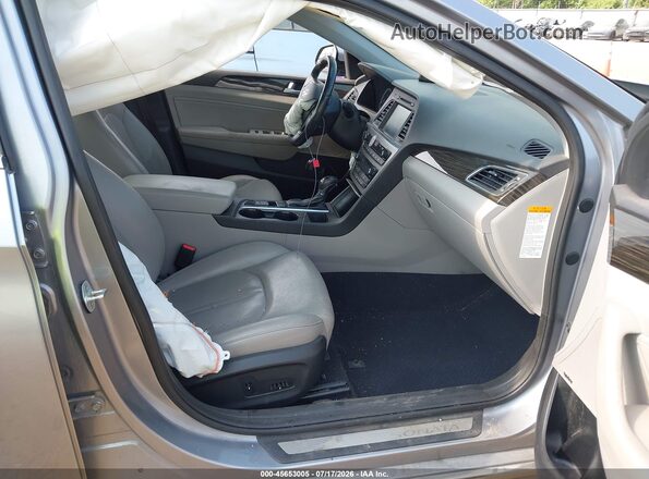KMHE34L15GA017983 2016 HYUNDAI SONATA HYBRID Silver Front interior view