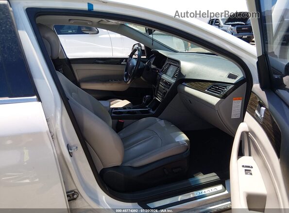 KMHE34L18GA034616 2016 HYUNDAI SONATA HYBRID White Вид салону спереду